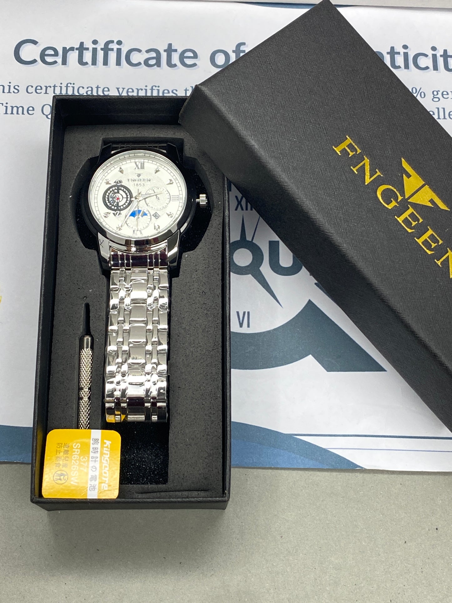 FNGEEN 1853 Analog Time Men's Stainless steel Chain Watch With Date Display