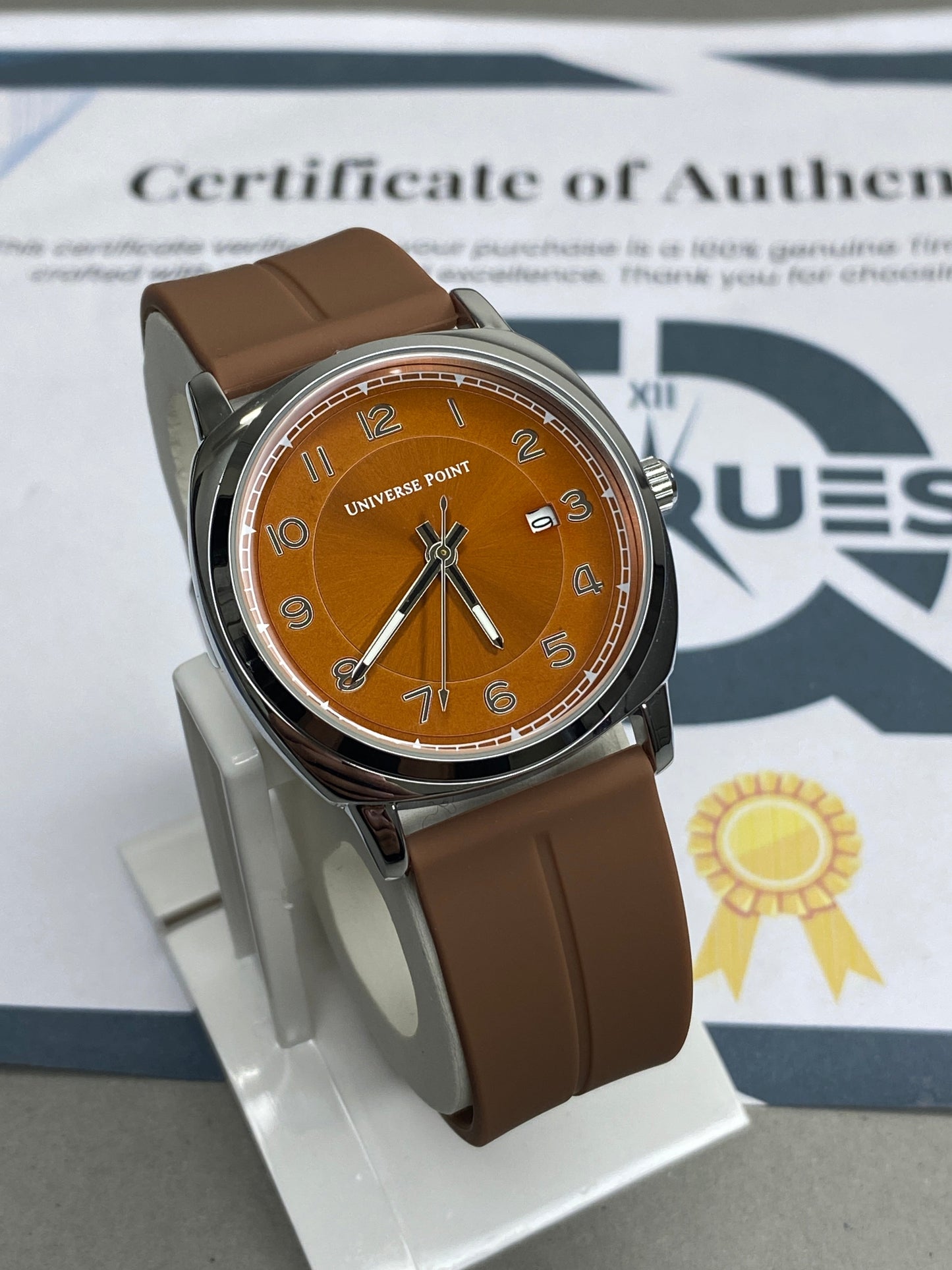 Universe Point Magnetic Lock & Silicone Straps Watch