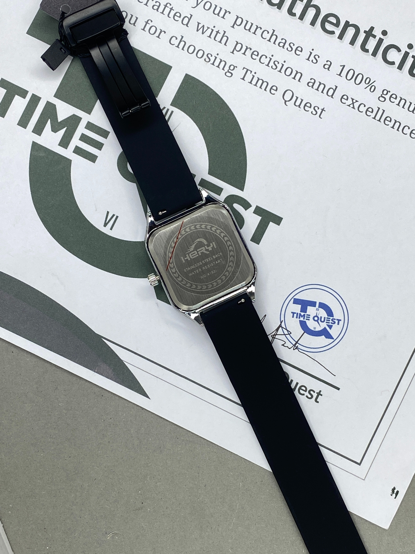 HERYI Square Dial Shape Magnetic Lock & Silicone Straps Watch For Men