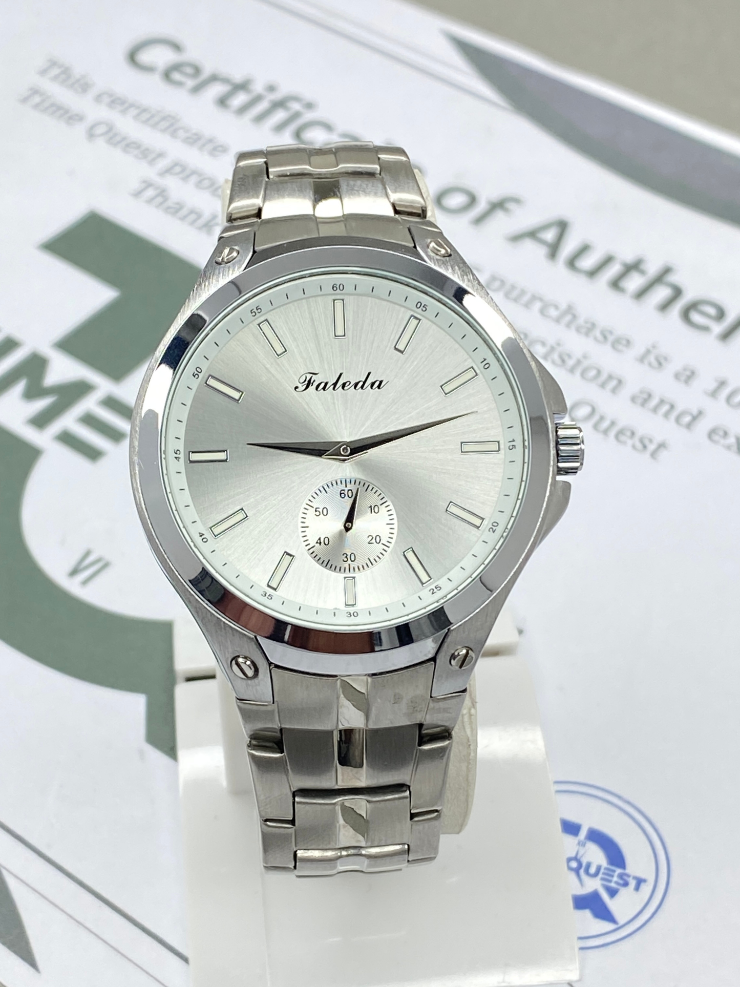 FALEDA Down Second Men's Round Dial Analog Stainless Steel Chain Watch