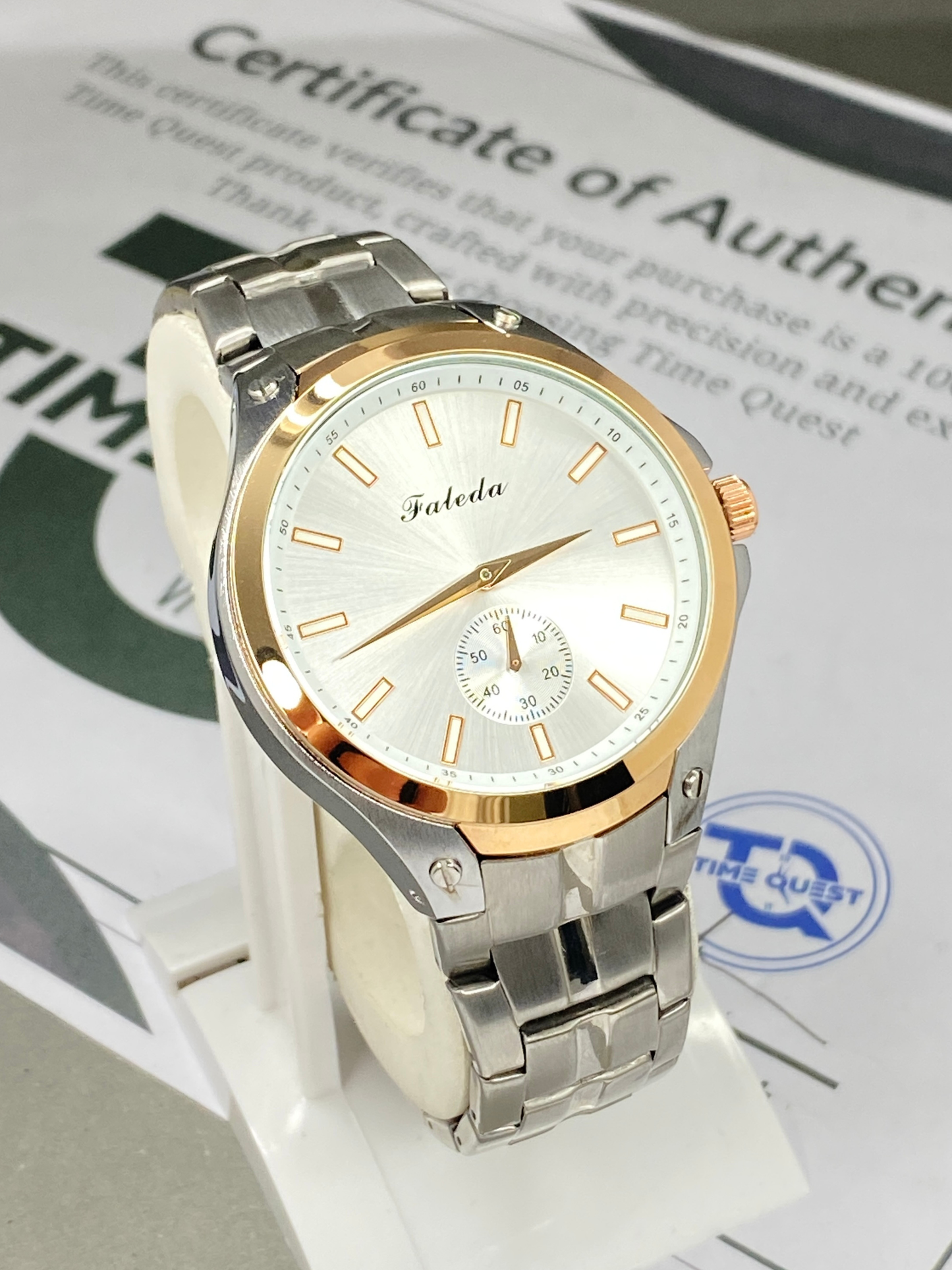 FALEDA Down Second Men's Round Dial Analog Stainless Steel Chain Watch