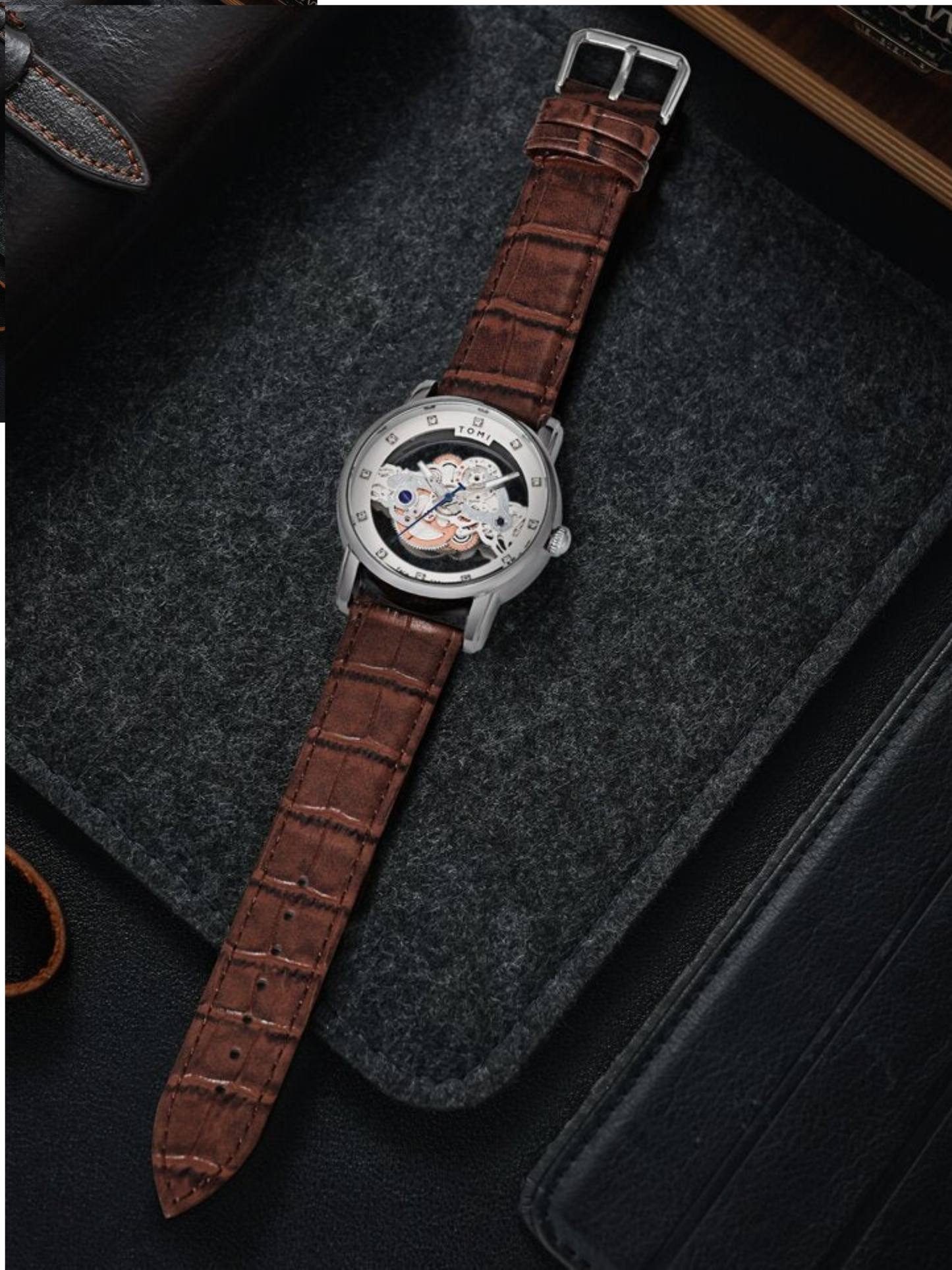 TOMI T-102 Face Gear Analog Display Dual Strap Watch