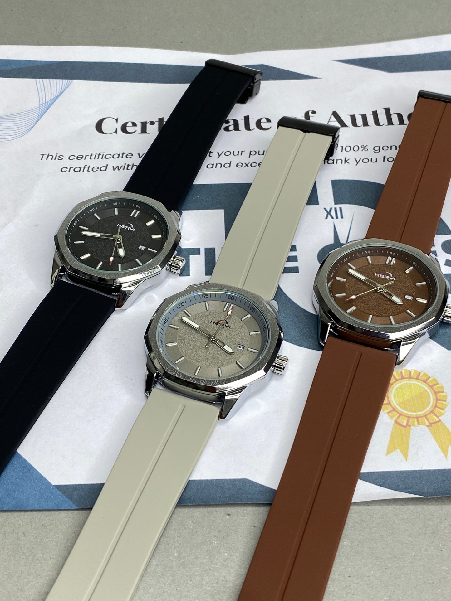Heyri - Silicone Straps & Magnetic Lock Watch