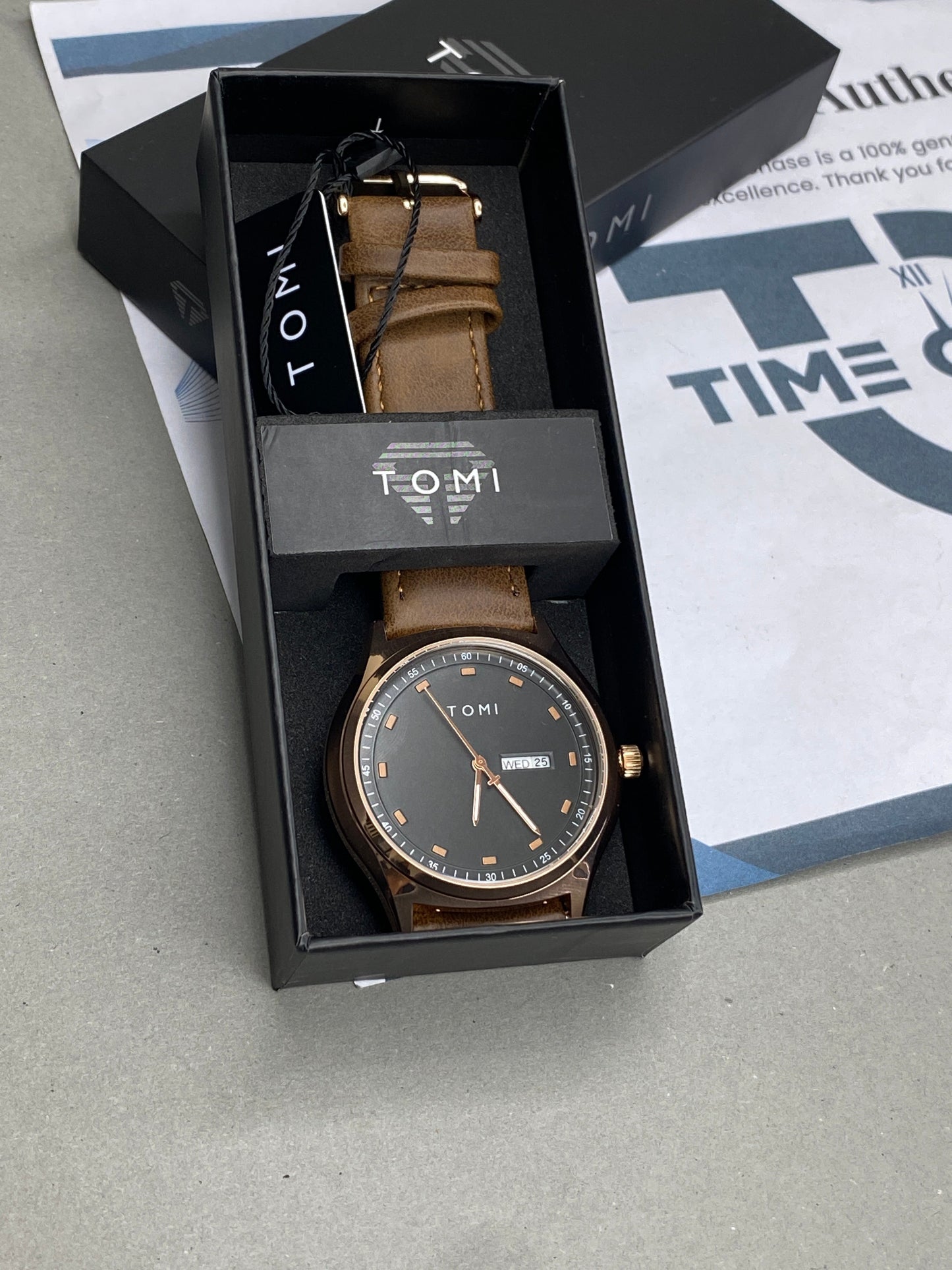 Tomi T-030 Date & Day Strap Watch For Men