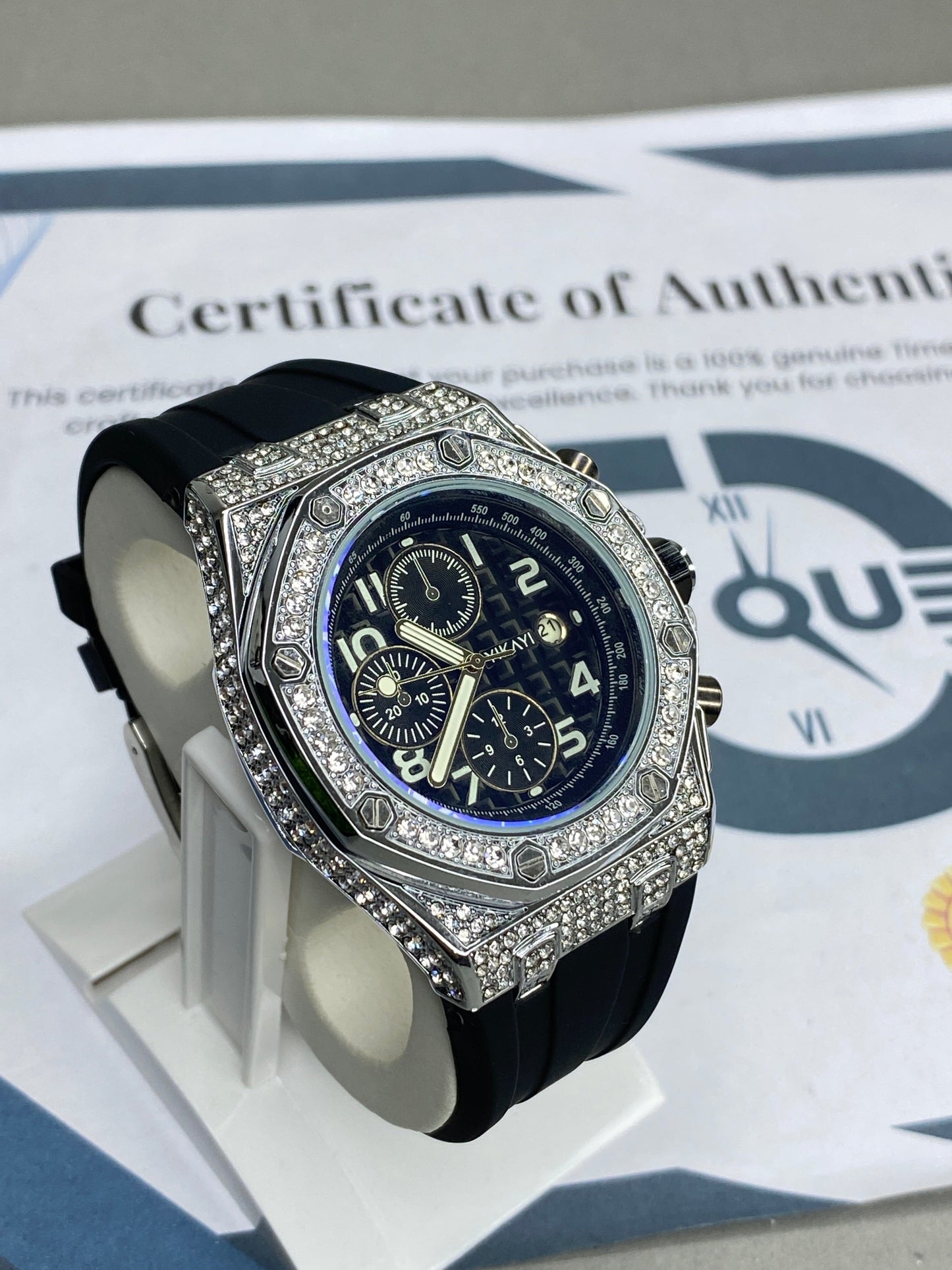 Yikai Diamond-Cut Iced Out Luxury Watch For Men