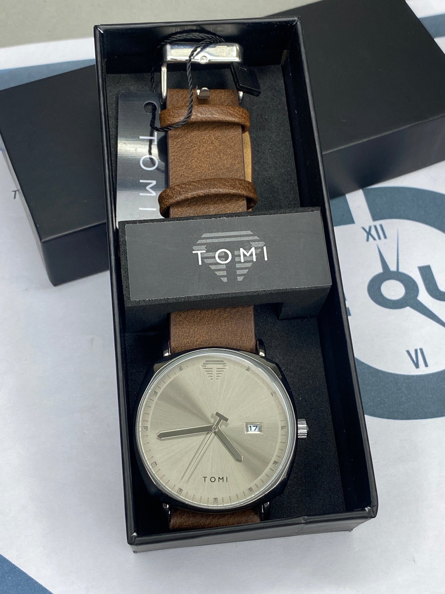 Tomi T-044 Luxury Date Watch With Premium Straps