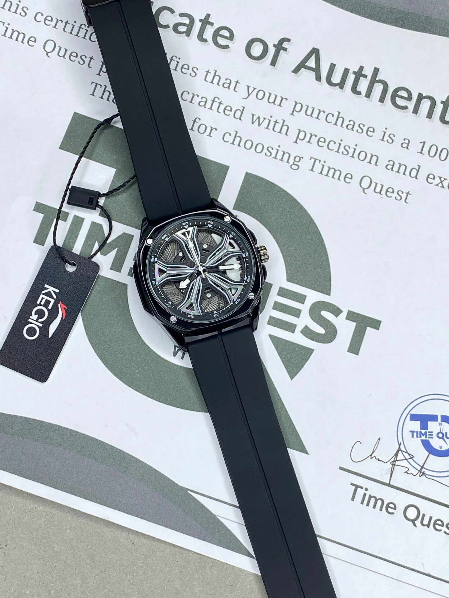 Kegio Premium Straps Watch – Spinning Wheel Display with Silicone Band