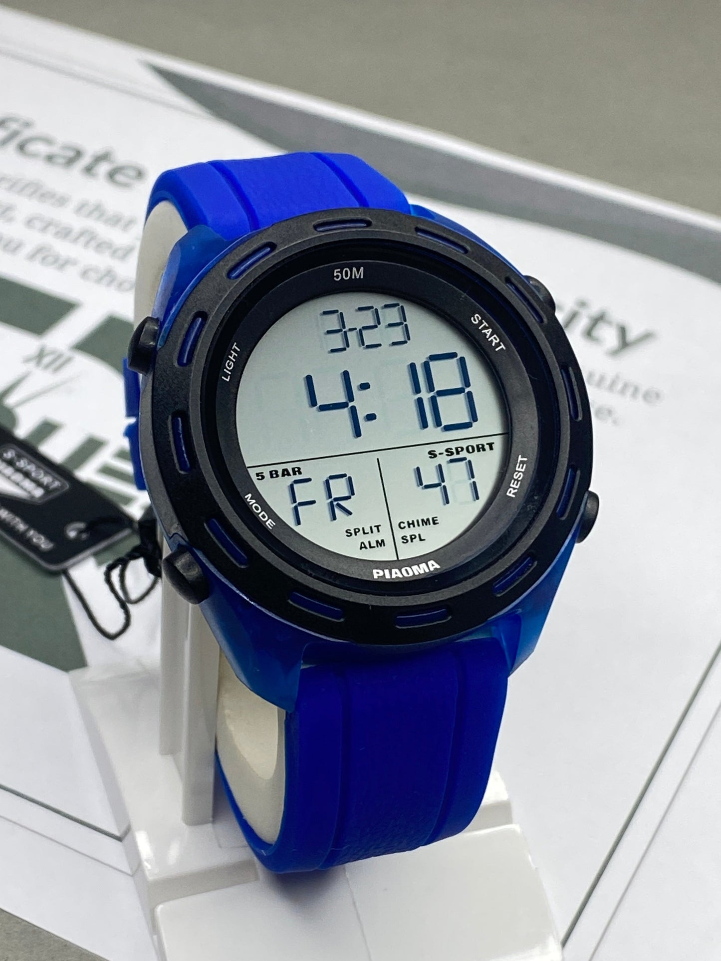 PIAOMA Multi Functional Sports Watch With Round Dial and Digital Display