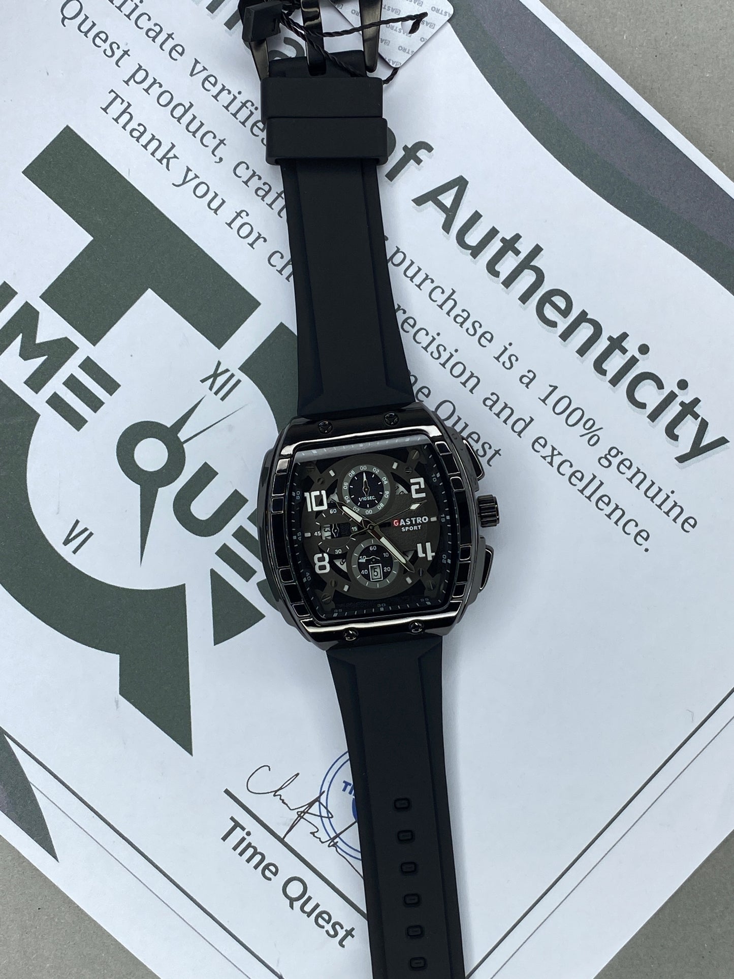 GASTRO Curvex Shape Dial Analog Sports Watch With Date Display and Durable Straps