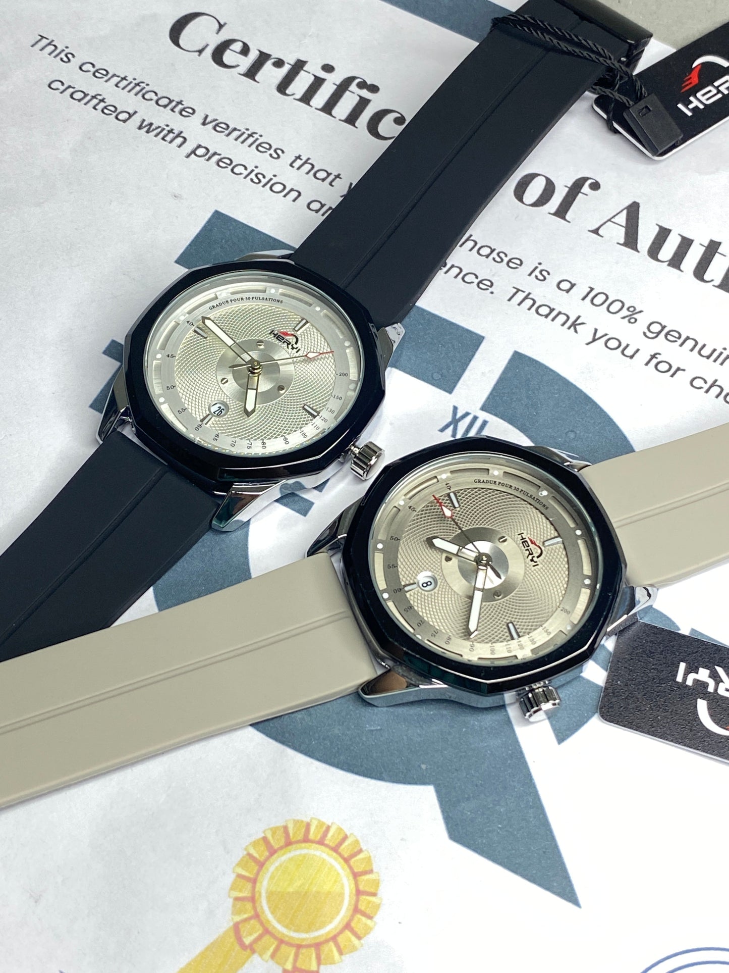 Heyri - Unique Design Magnetic Lock & Silicone Straps Watch