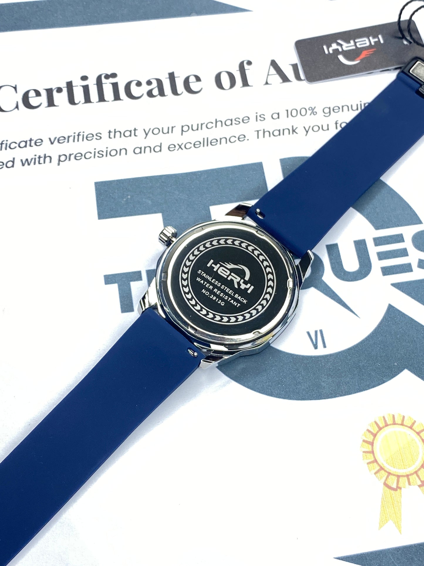 Heyri -  Magnetic Lock & Silicone Straps Wrist Watch For Men