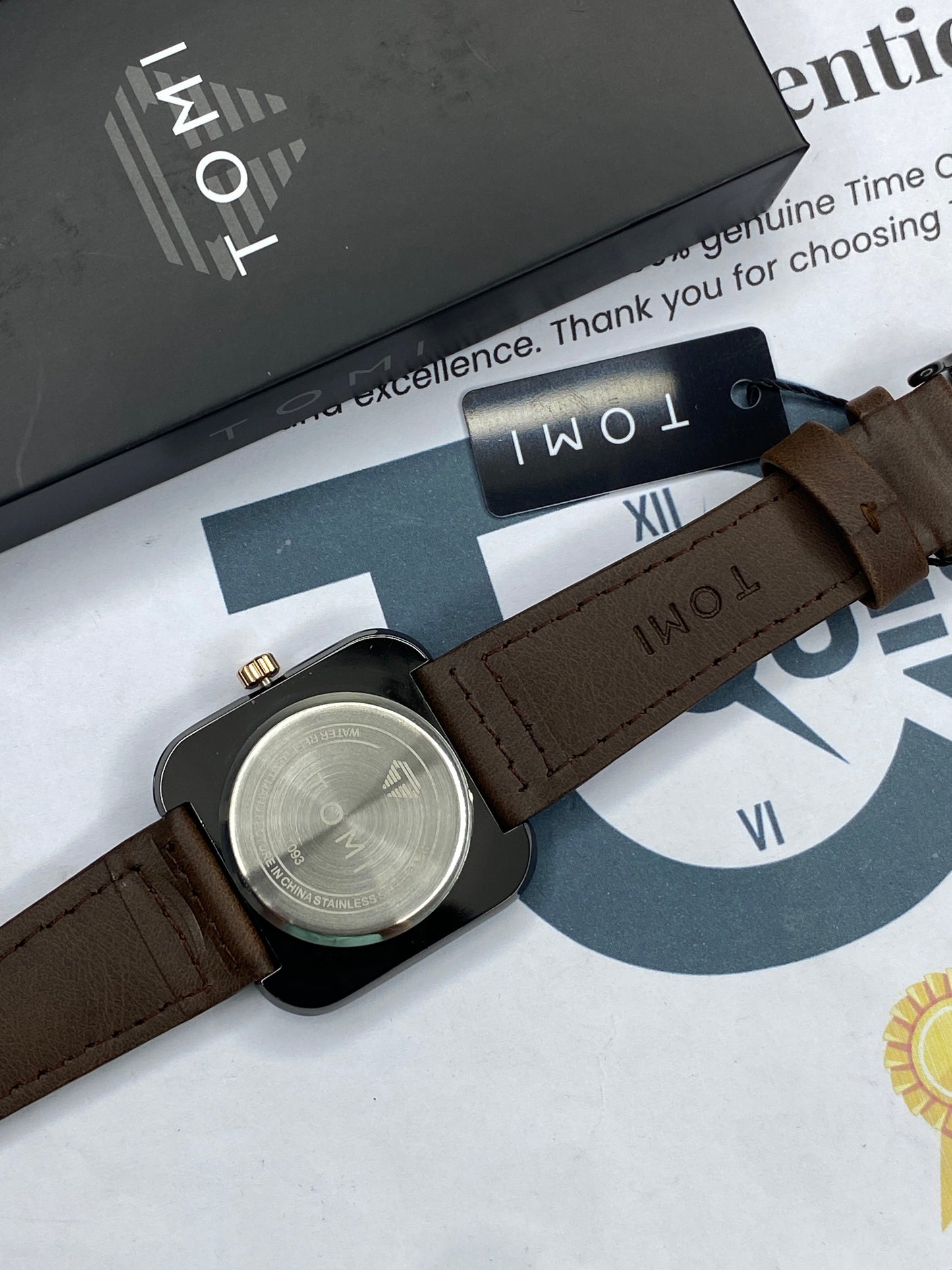 Tomi T-093 Square Design Straps Watch