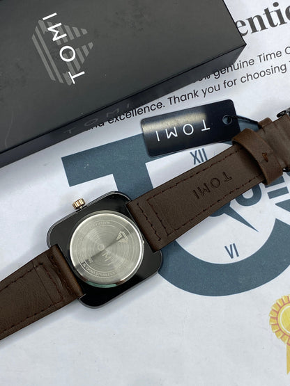 Tomi T-093 Square Design Straps Watch