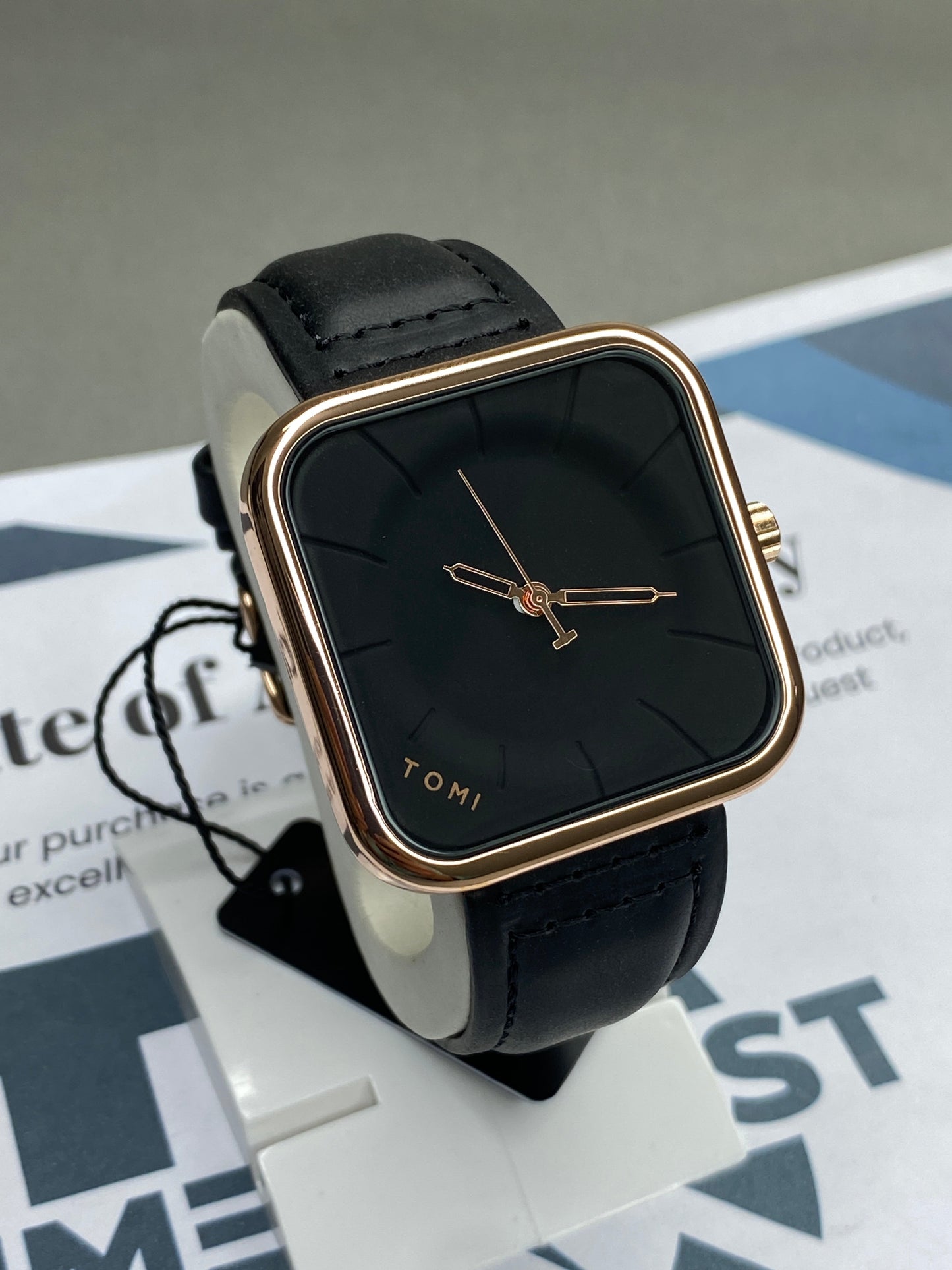 Tomi T-093 Square Design Straps Watch