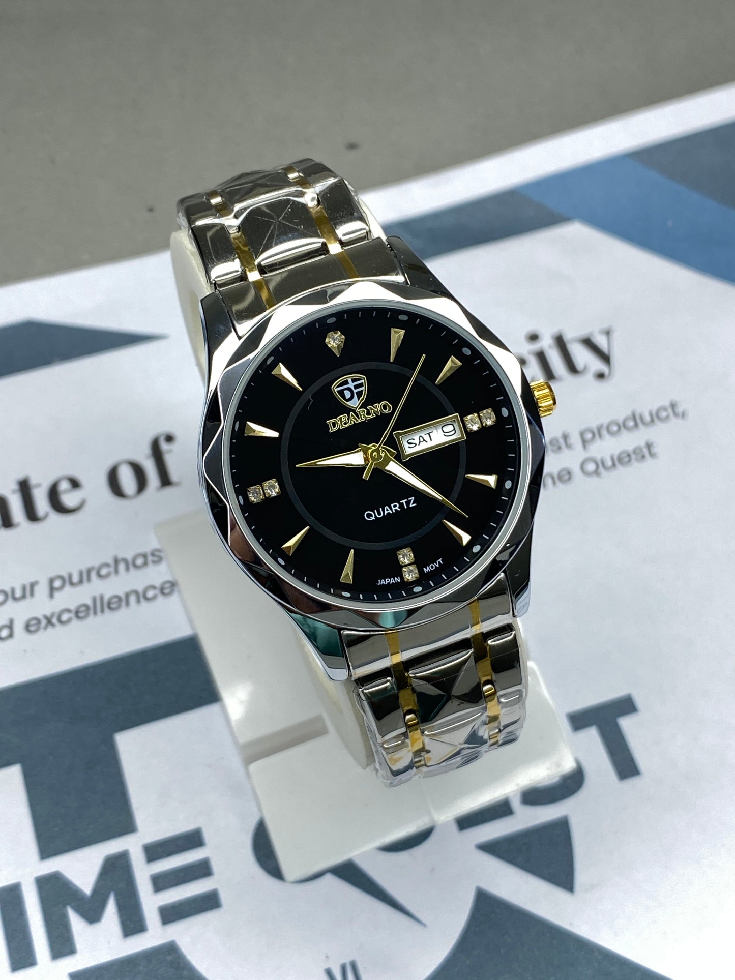 Dearno Prism Design Luxury Chain Watch For Men
