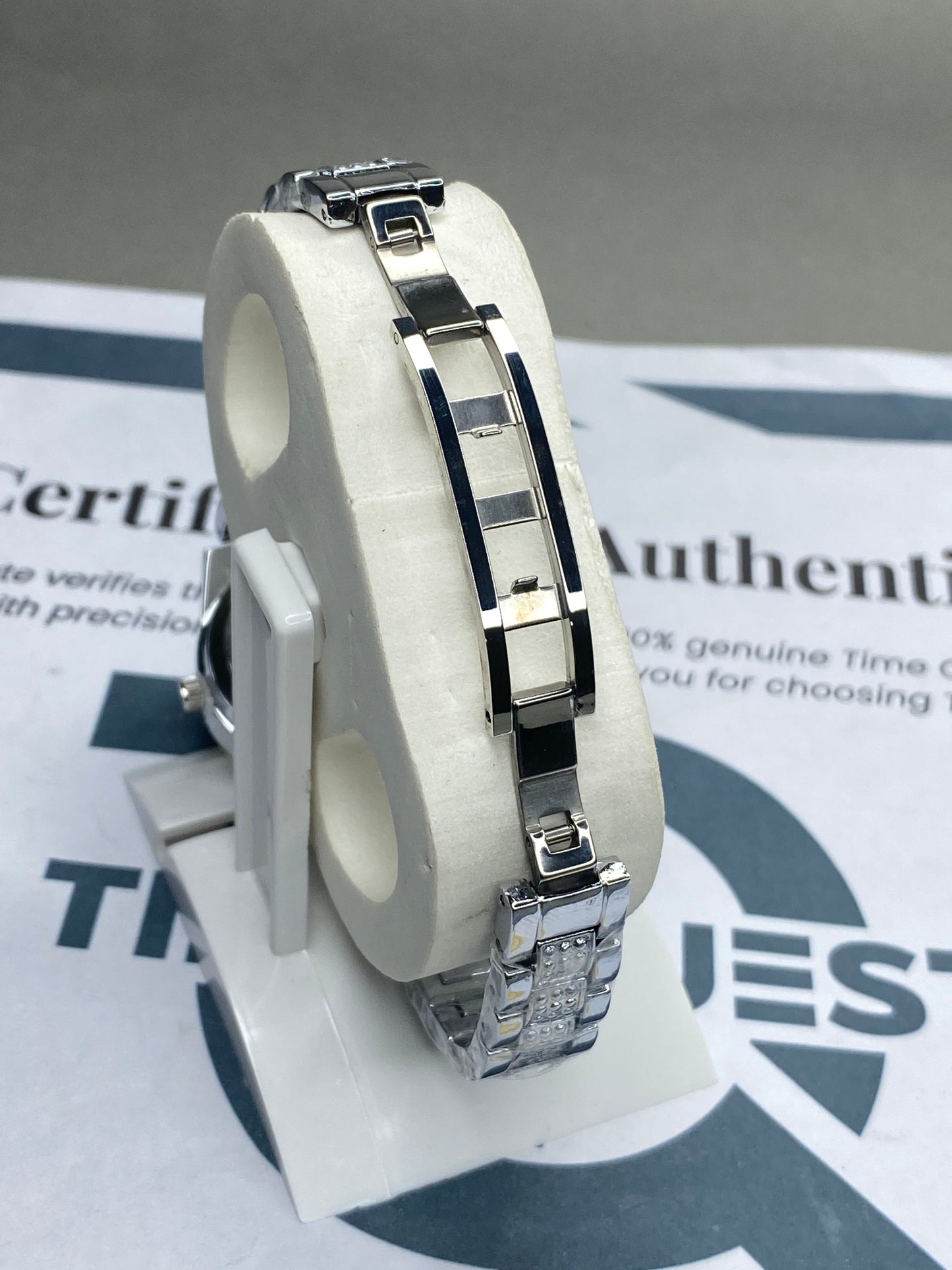 Luxury Bee Sister- Ladies Watch With Butterfly Master Lock