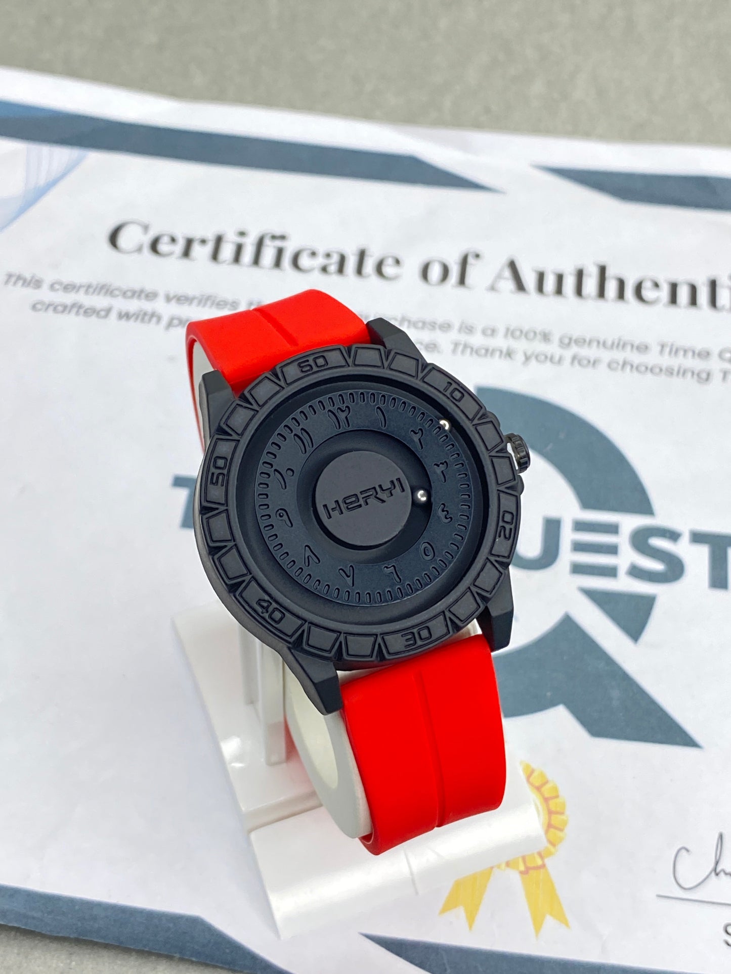 HERYI Revolutionary Bearing Watch With Magnetic Lock & Silicone Rubber Straps