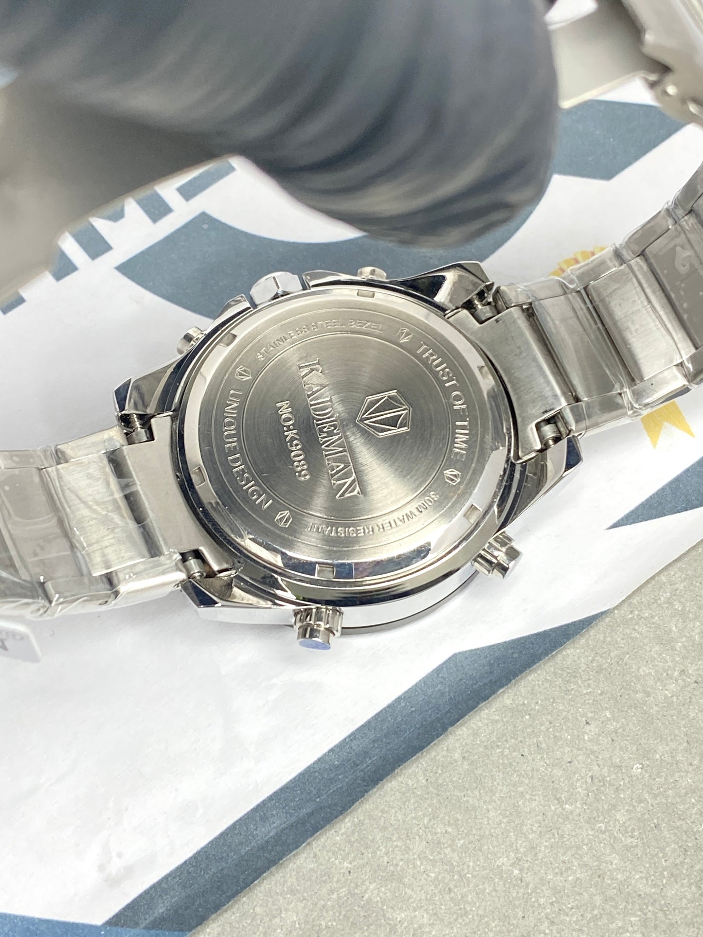 KADEMAN-K9089 Dual Time Stainless Steel Chain Watch For Men