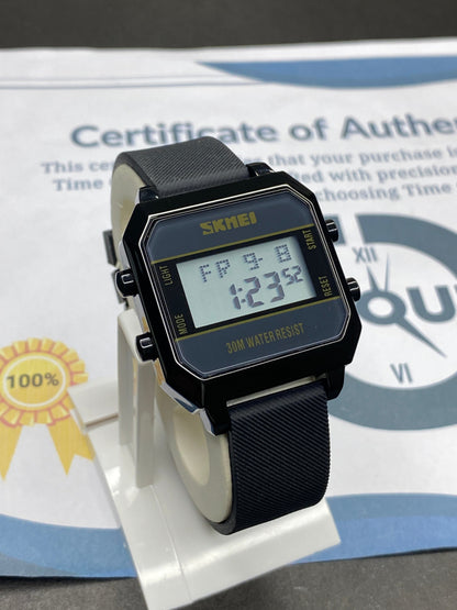 SKMEI 1814 Sports Watch For Men With Digital Display