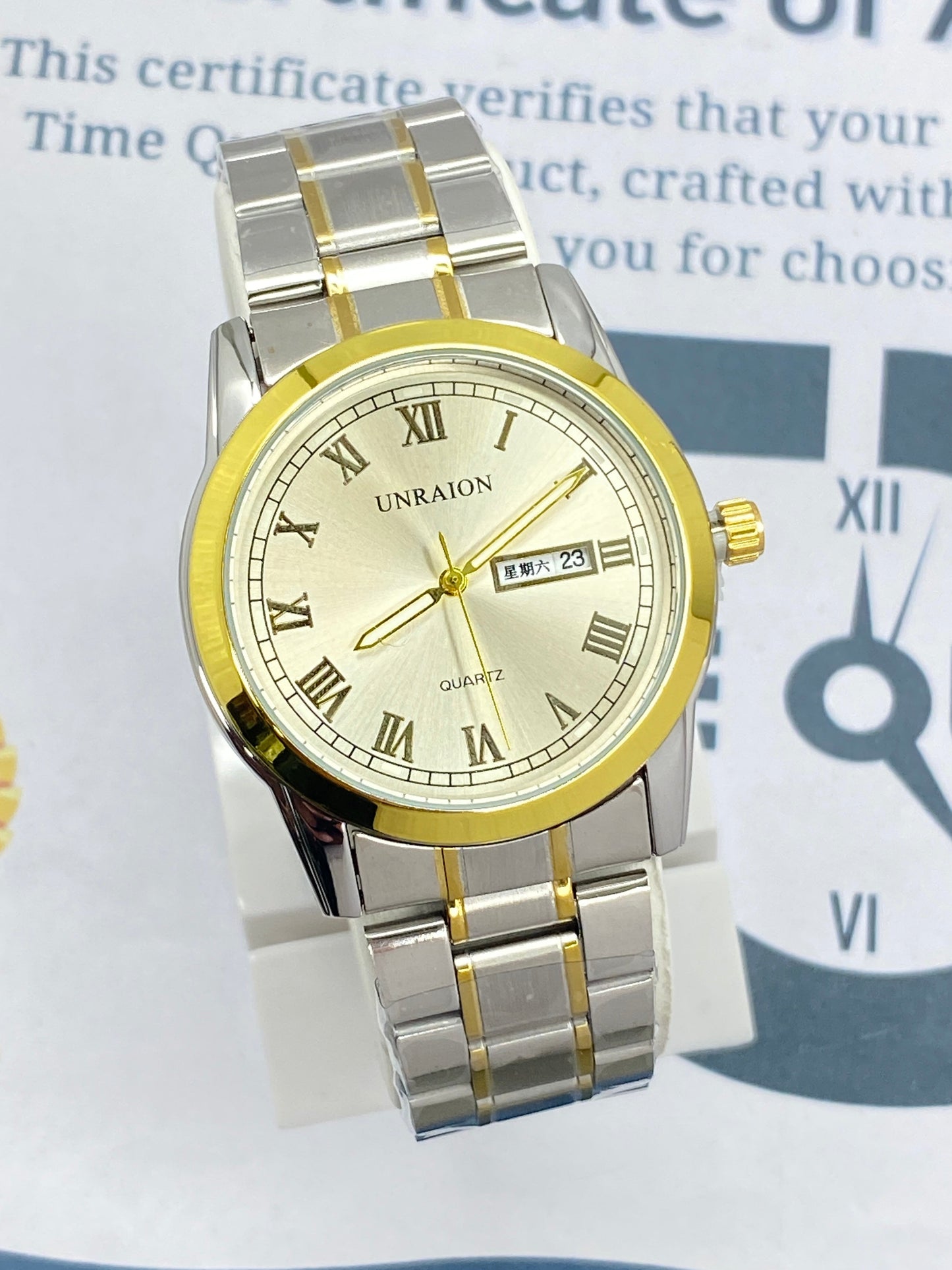 UNRAION Analog Stainless Steel Date & Day Display Chain Watch For Men