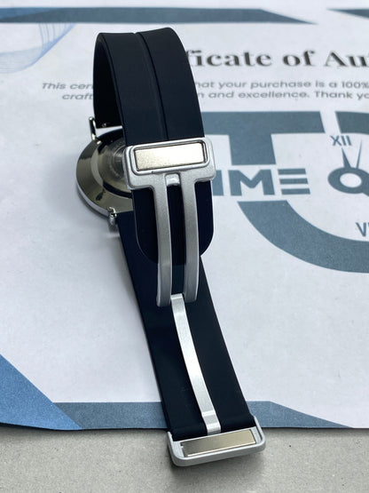Universe Point Magnetic Lock & Silicone Straps Watch