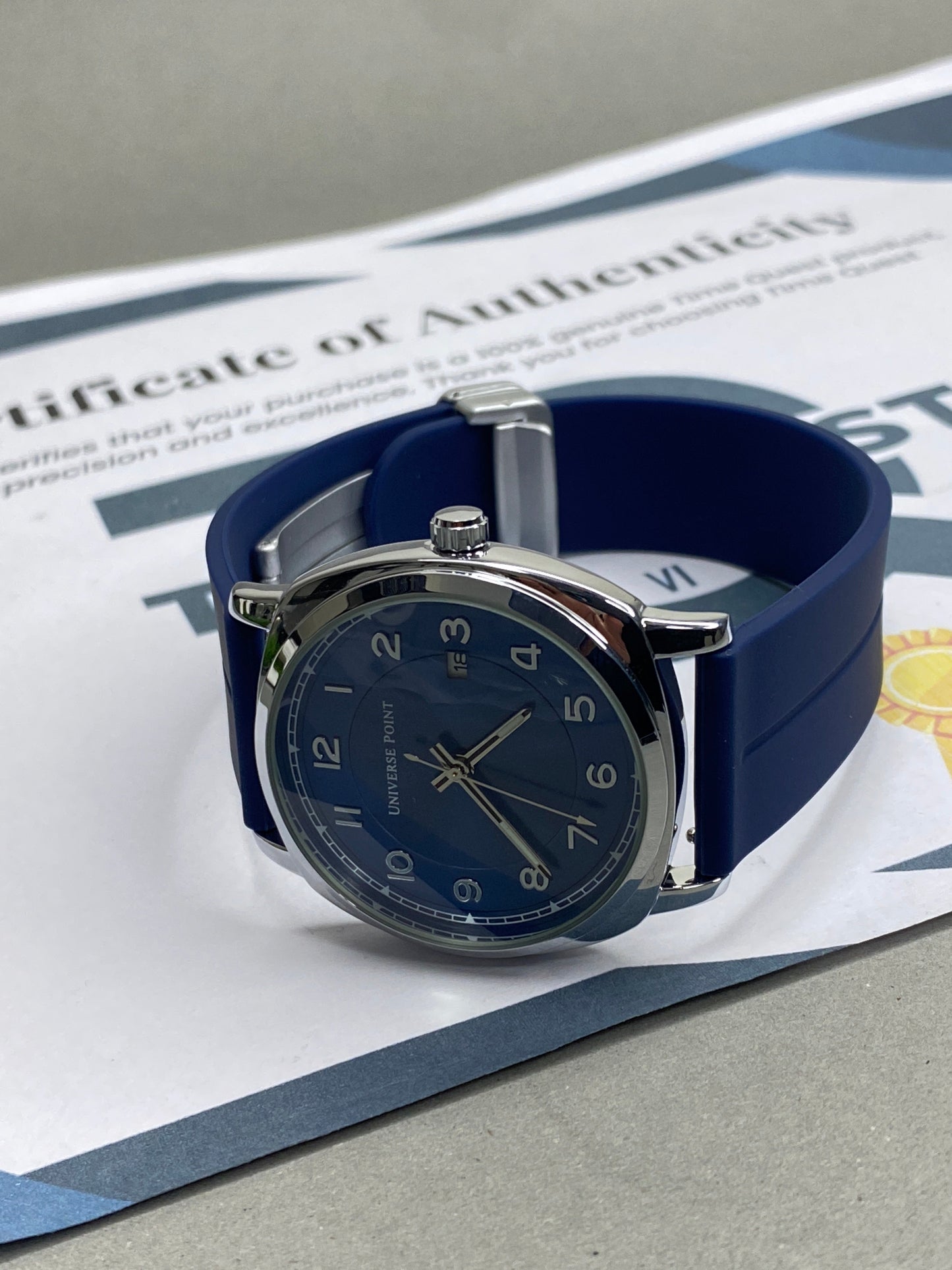 Universe Point Magnetic Lock & Silicone Straps Watch
