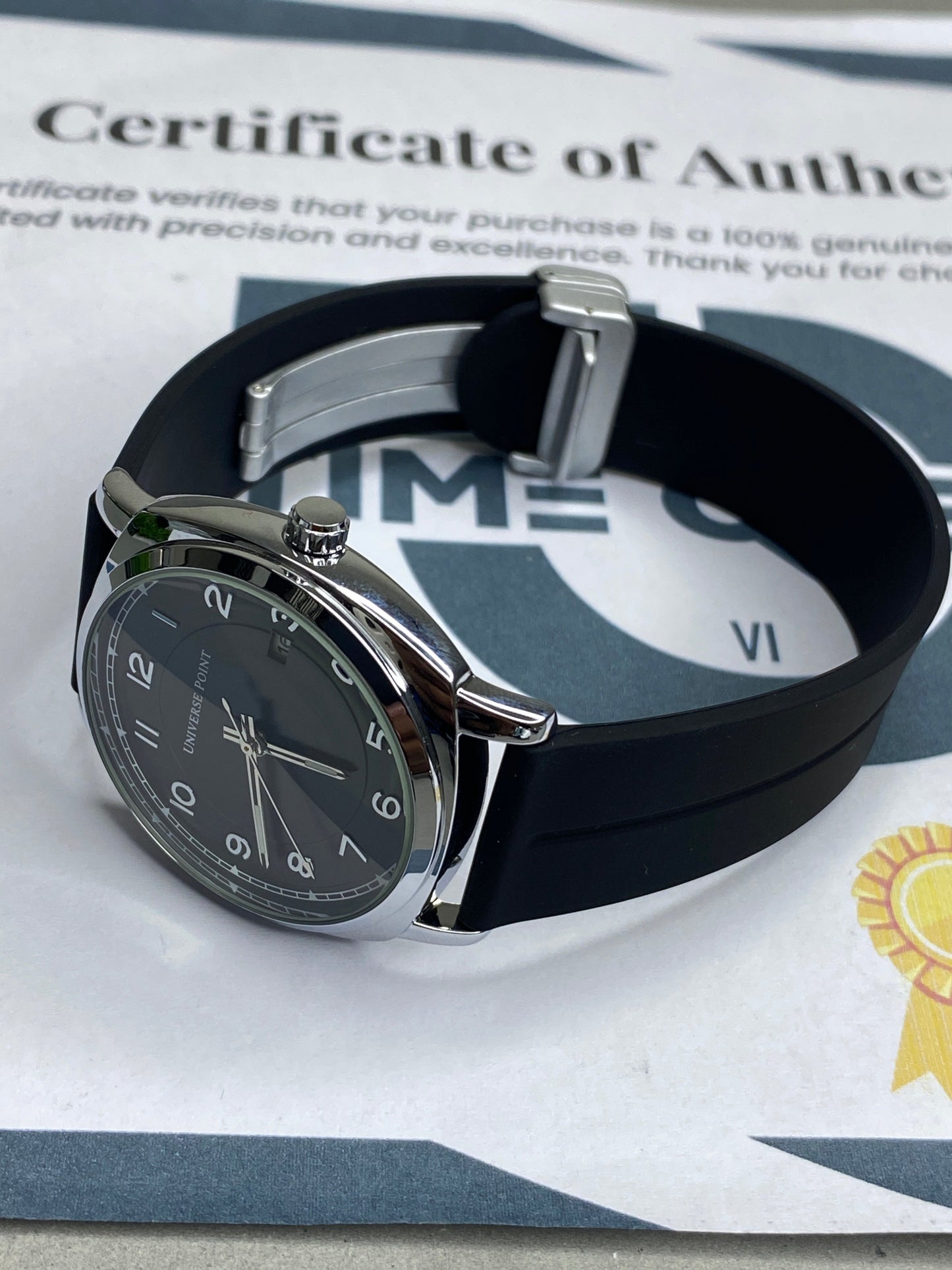 Universe Point Slim Design Magnetic Lock & Silicone Straps Watch