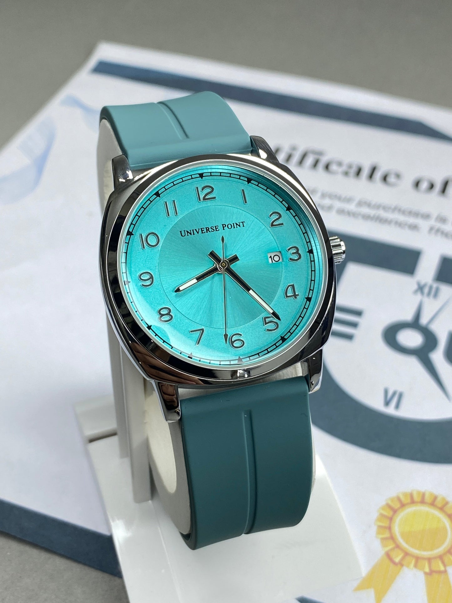Universe Point Slim Design Magnetic Lock & Silicone Straps Watch
