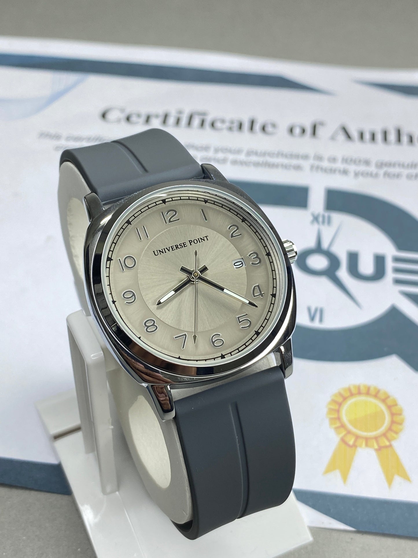 Universe Point Slim Design Magnetic Lock & Silicone Straps Watch